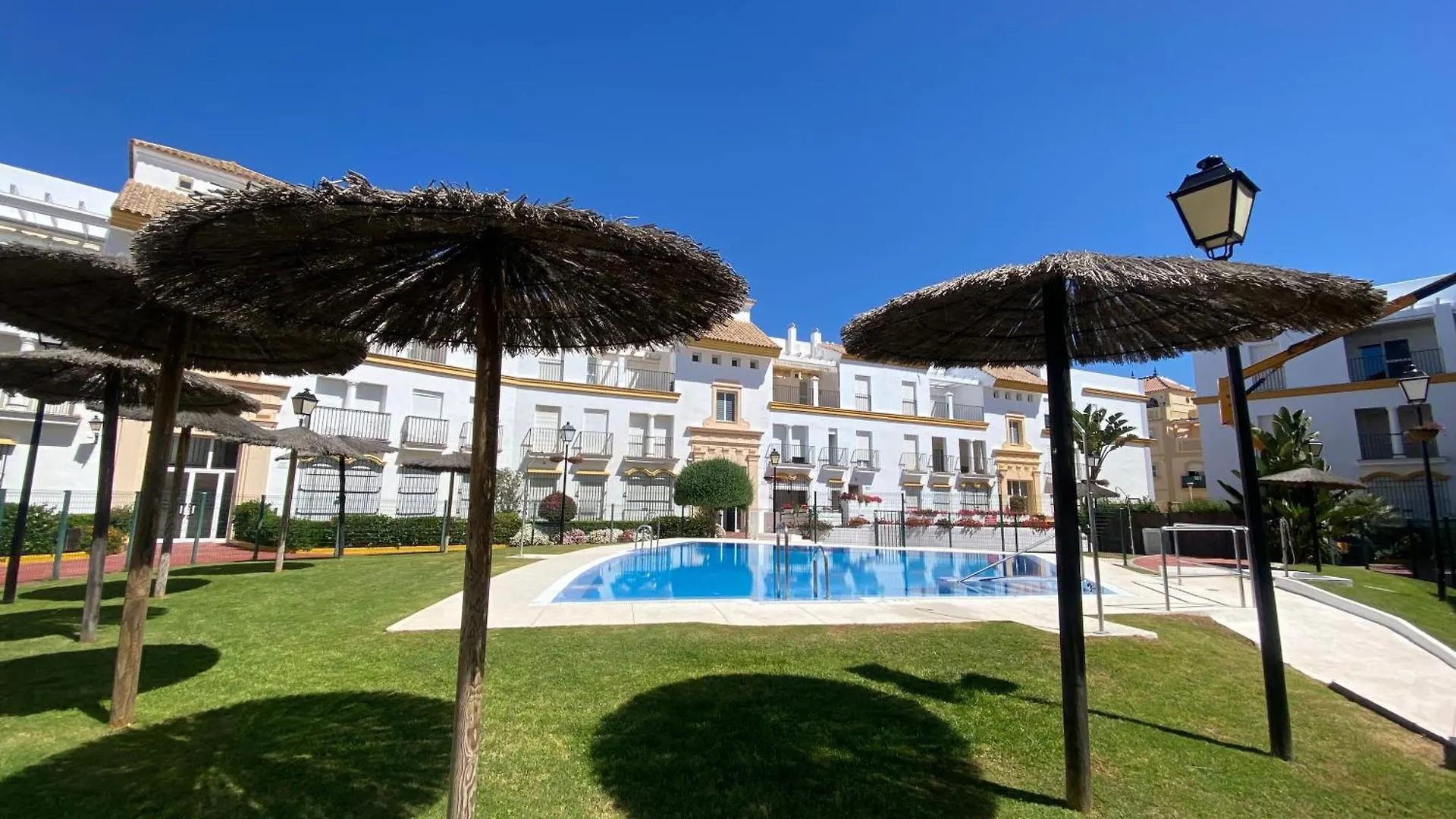 Apartamento A Pie De Playa Rota 0*,