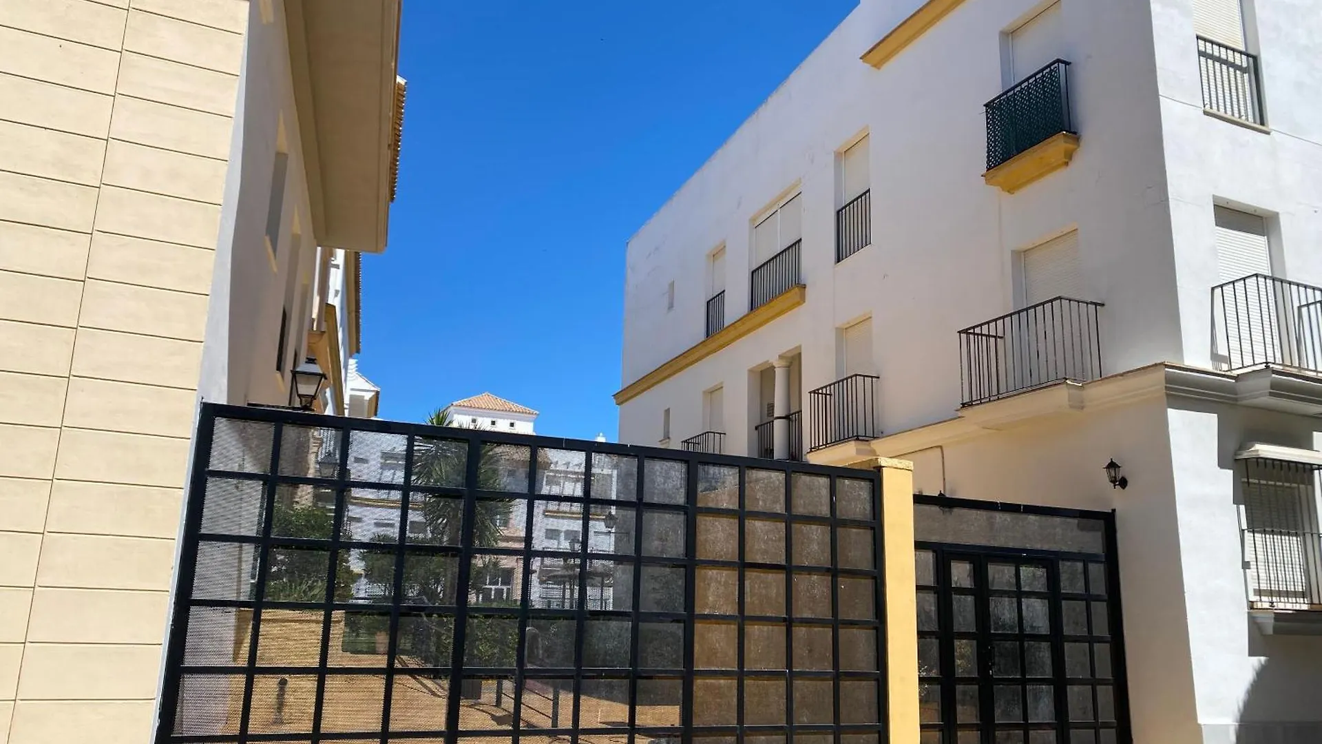 Apartamento A Pie De Playa Rota Apartment